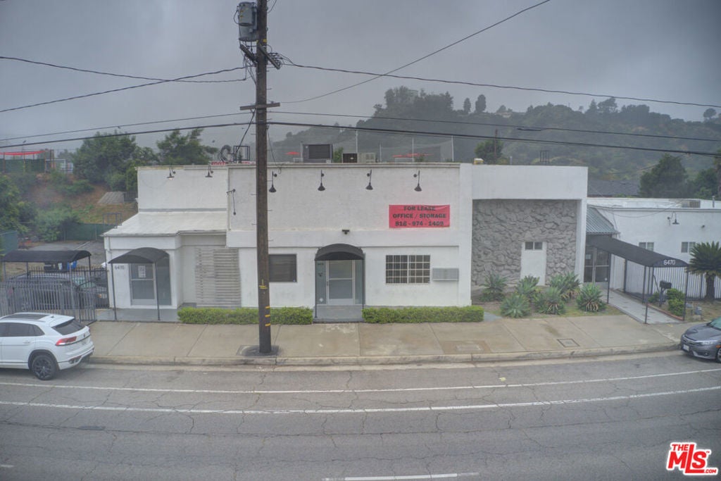 6470 Foothill Boulevard — photo