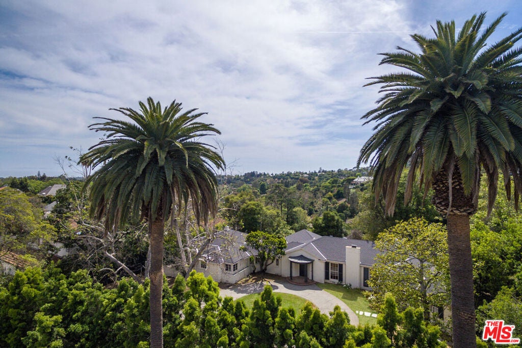 7 Oakmont Drive — photo