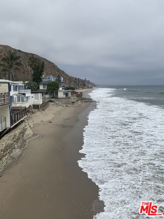 21062 Pacific Coast Highway — photo