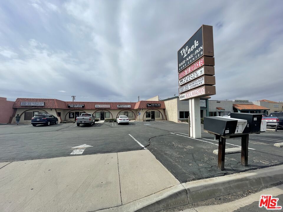 18409 Outer Hwy 18 4 — photo