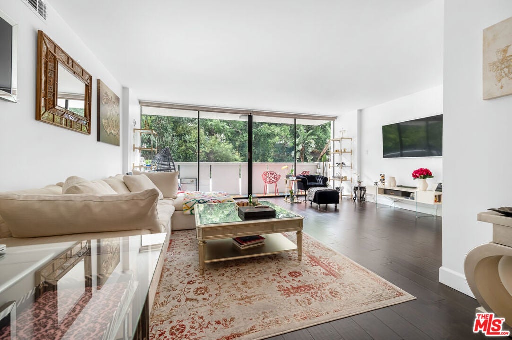 8787 Shoreham Drive 203 — photo