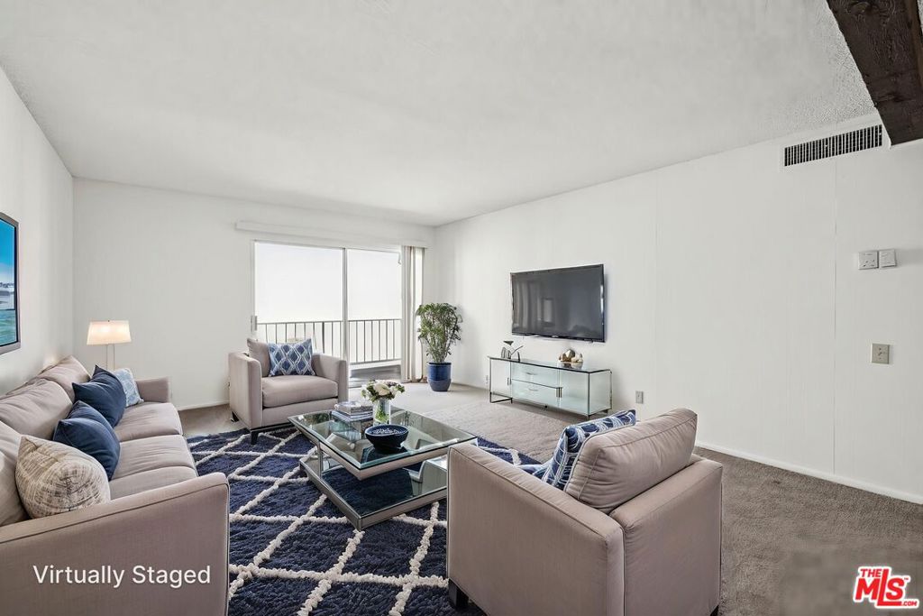 5460 White Oak Avenue a204 — photo