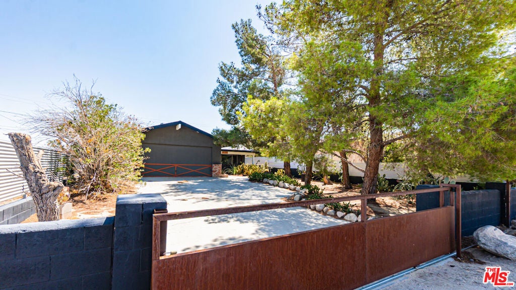 62033 Bonair Road — photo