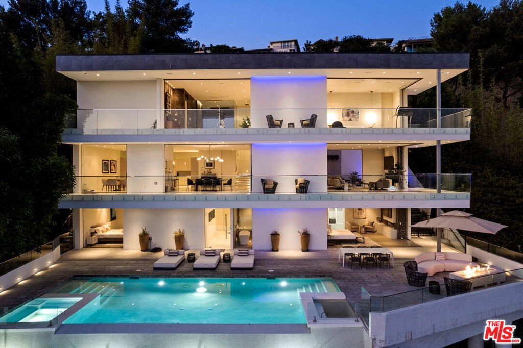 7080 Mulholland Drive — photo