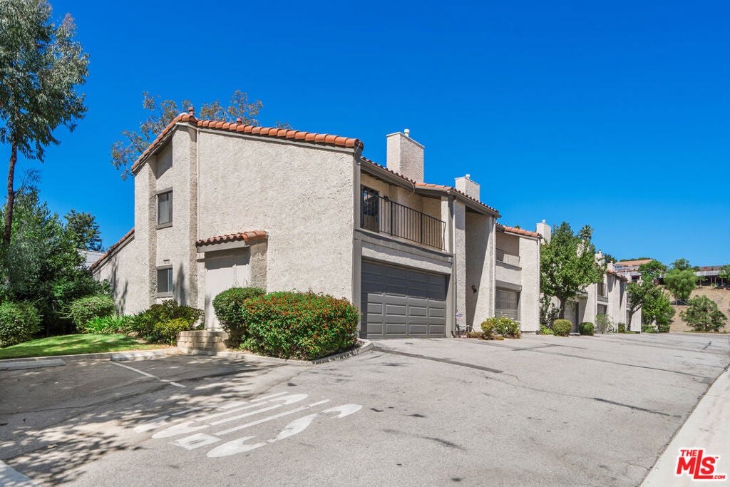 19547 Rinaldi Street 30 — photo