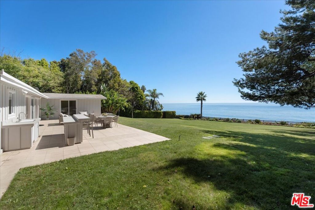 32440 Pacific Coast Highway — photo