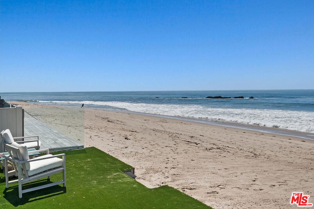 23356 Aka 107 Malibu Colony Road — photo