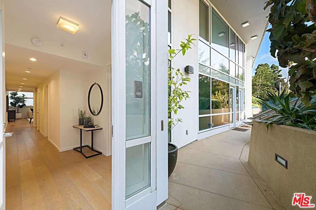 1705 Ocean Ave #107 — photo