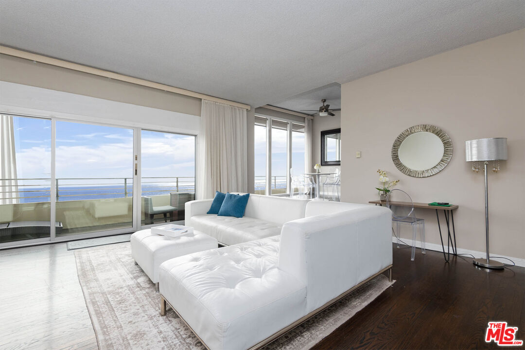 18065 Coastline Dr 1 — photo