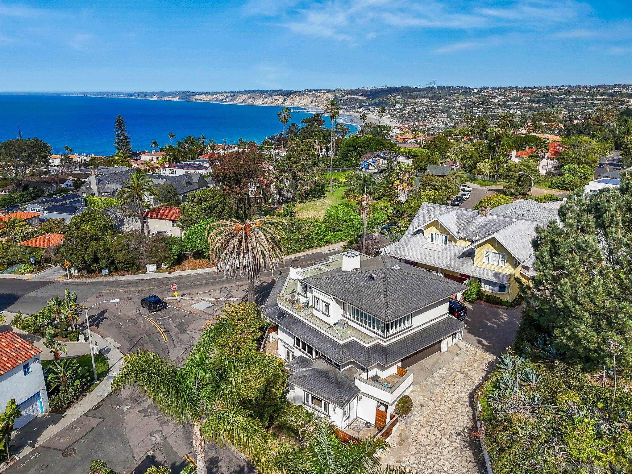 7651 Country Club Dr — photo