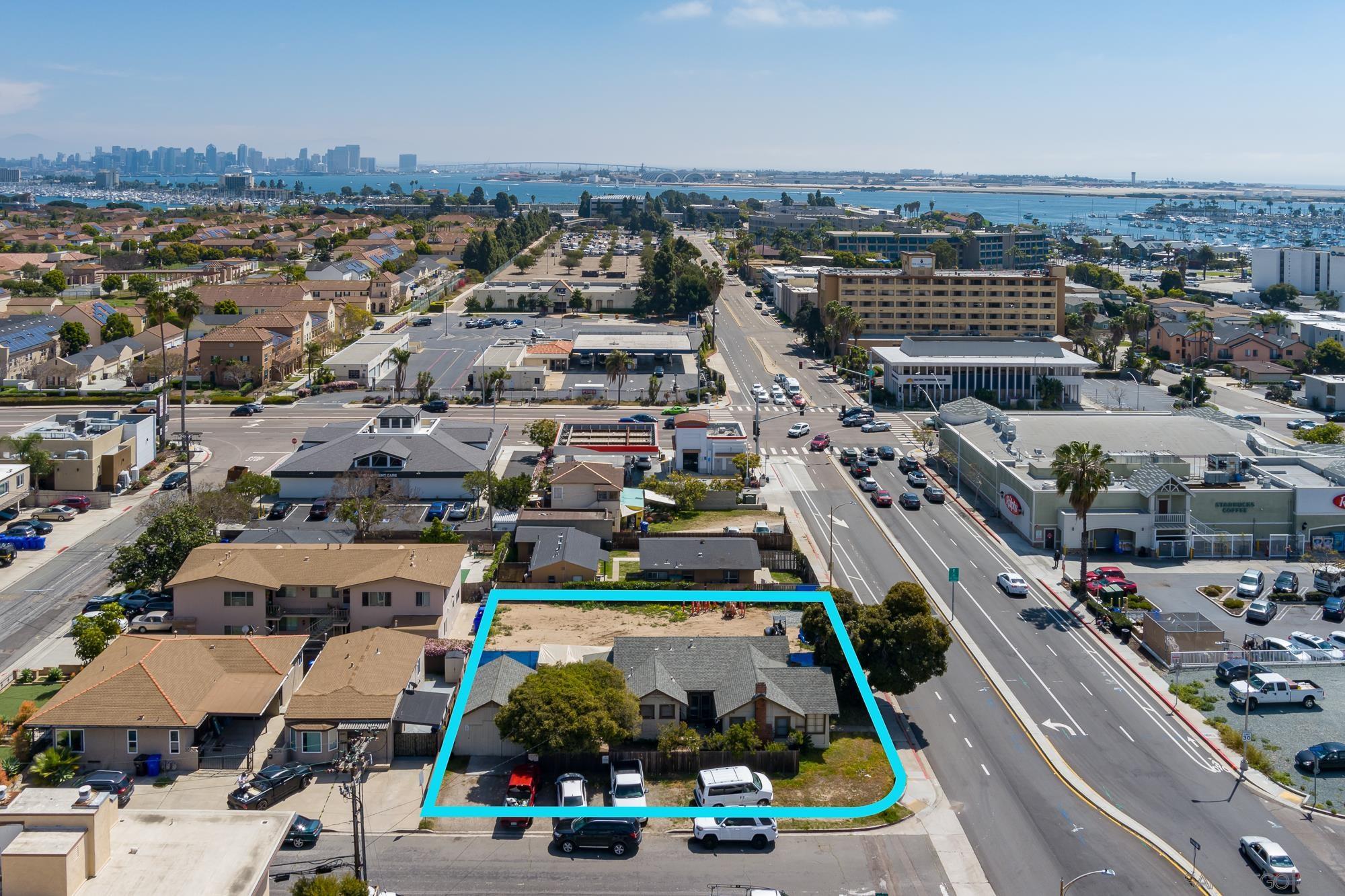 3046 Nimitz Blvd — photo