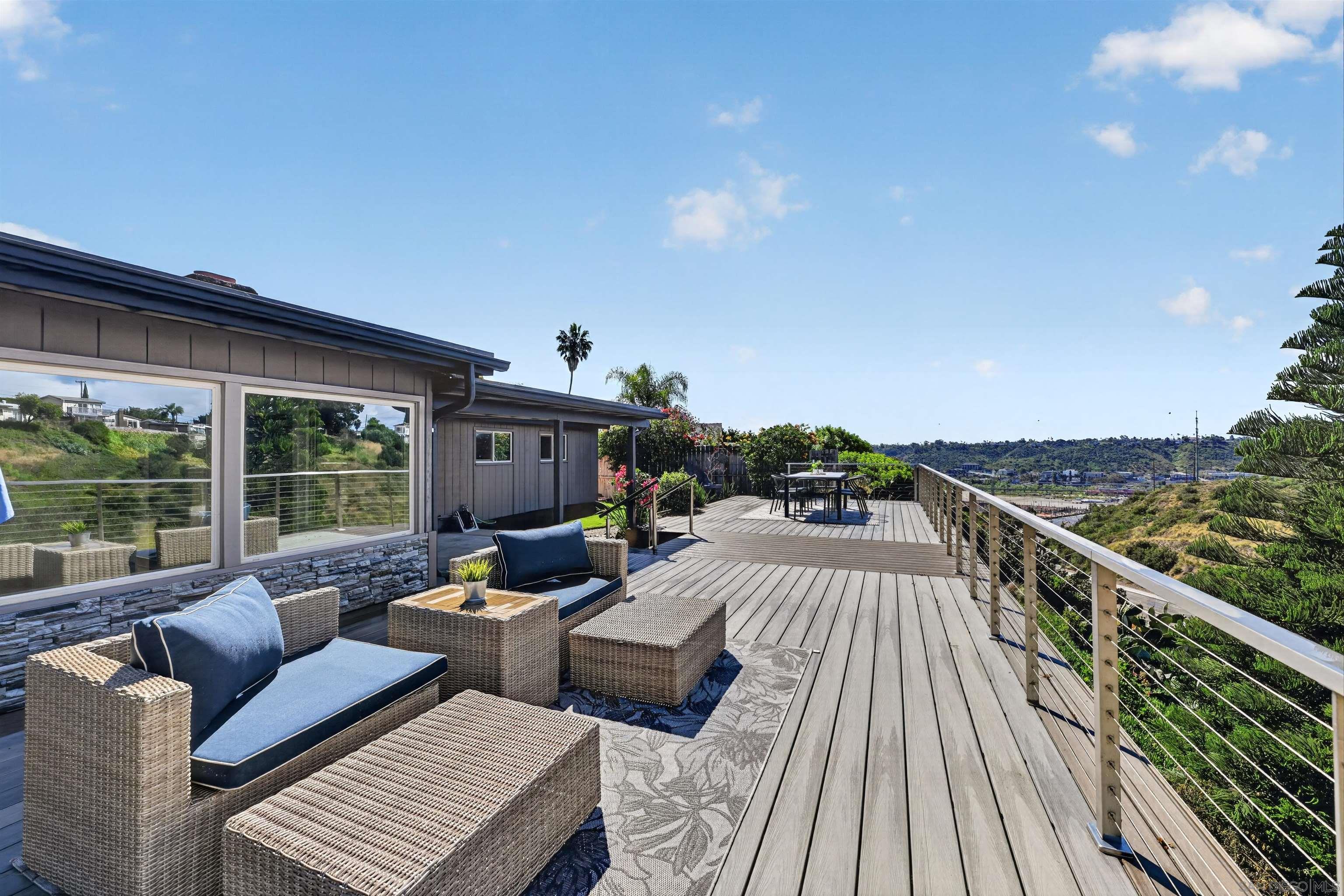 2546 Marathon Dr — photo