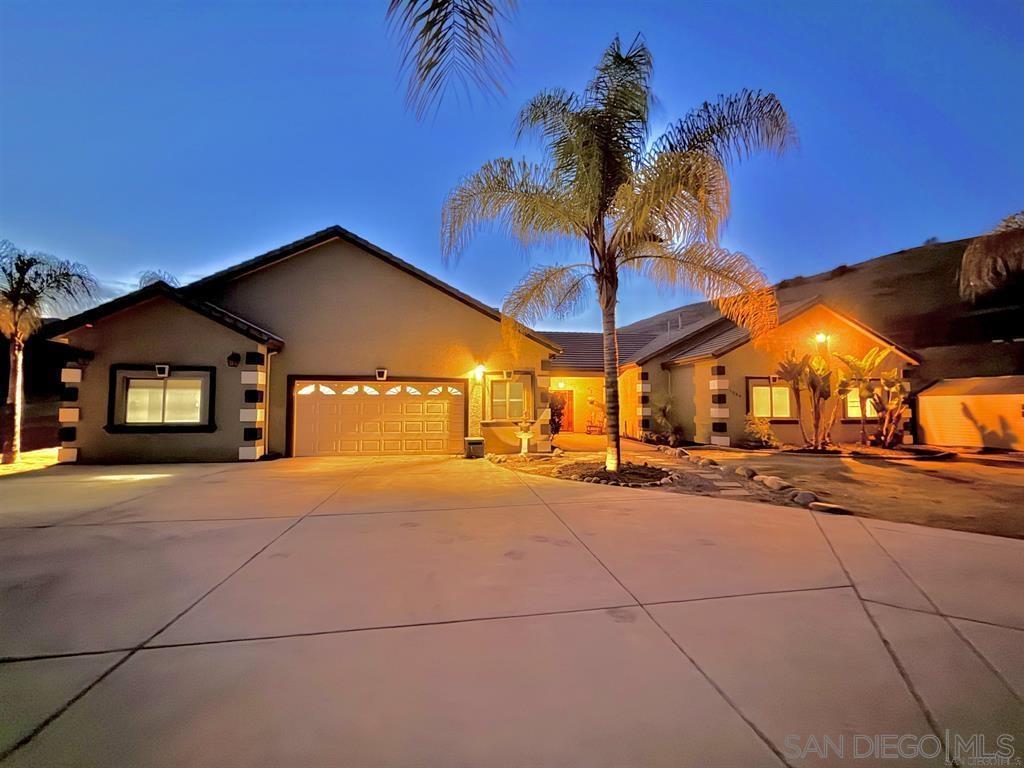 1804 Vista De La Montana — photo