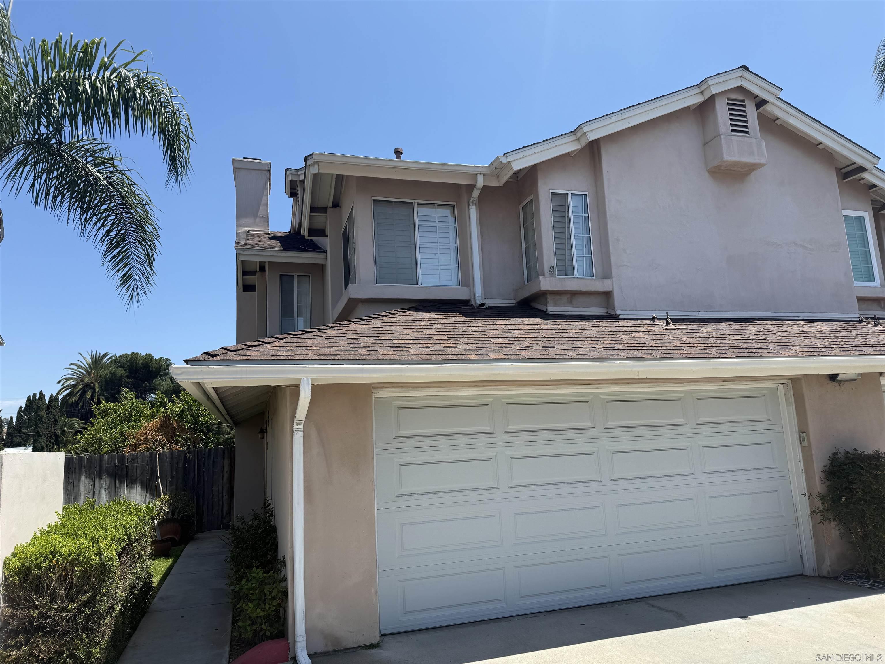 574 Hart Dr — photo