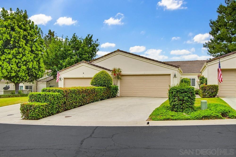 29549 Circle R Greens Dr — photo