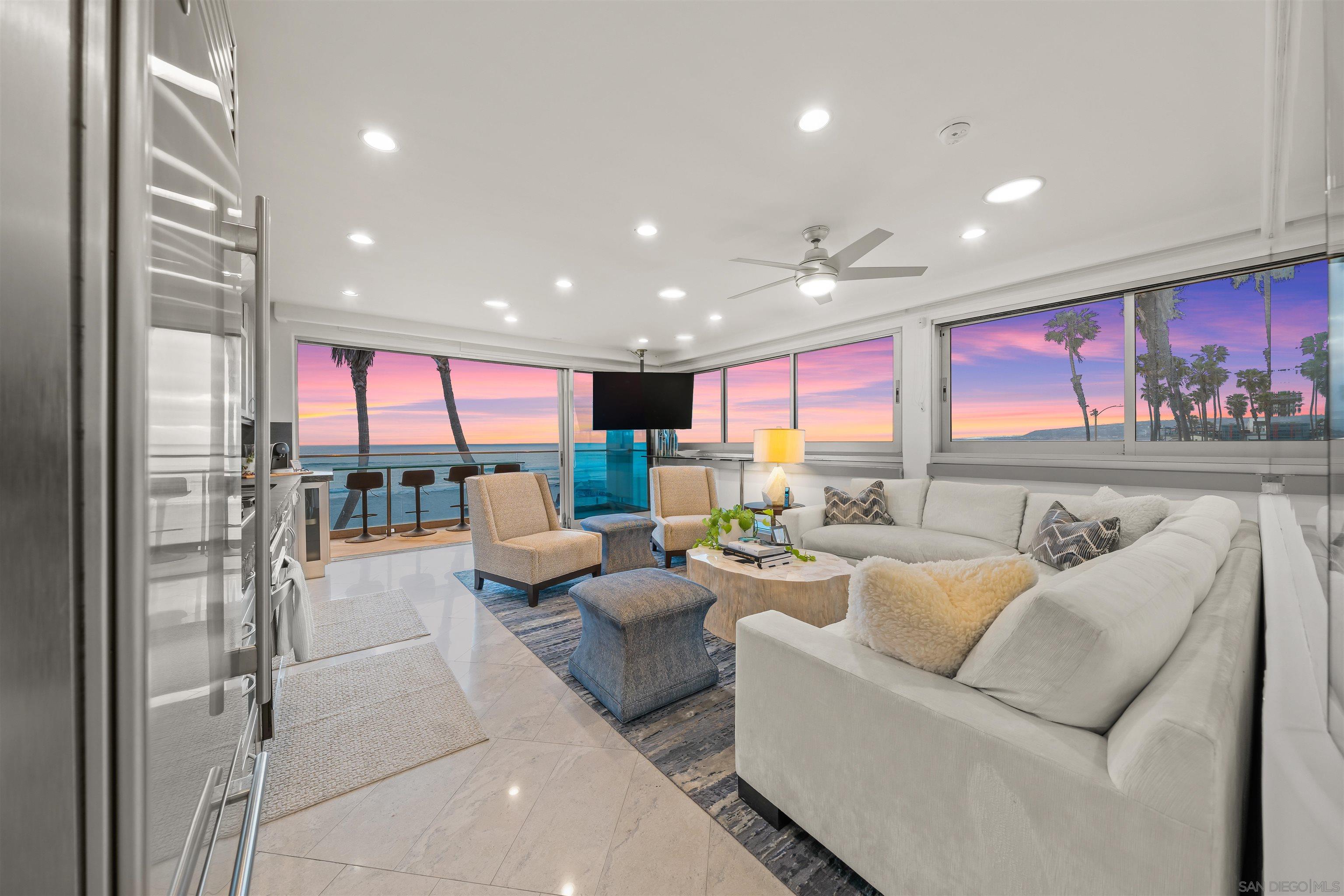 2999 Ocean Front Walk 2 — photo