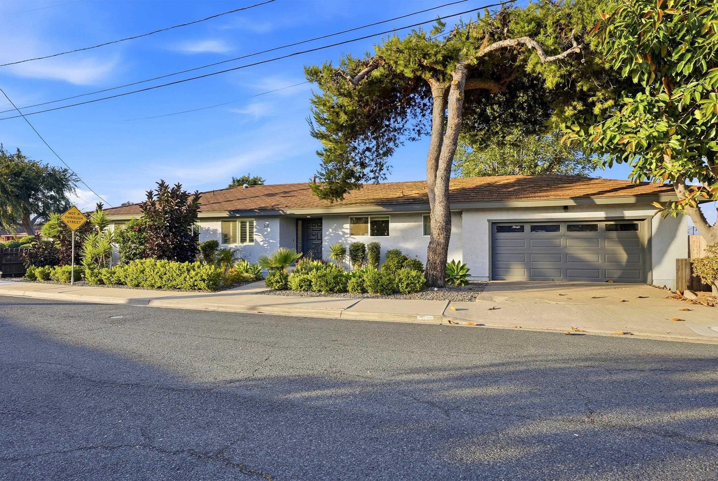 361 Murray Dr — photo