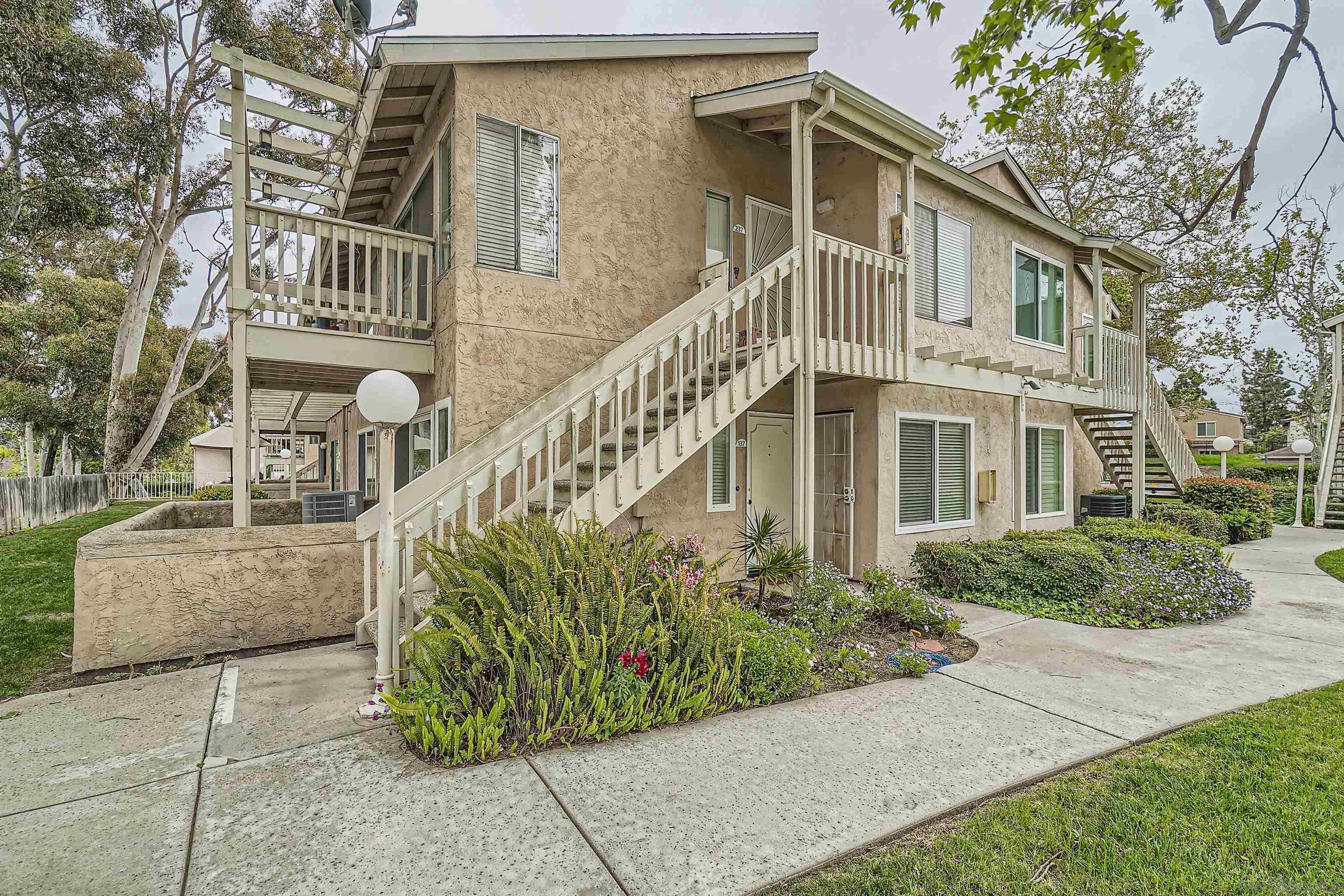 675 Diamond Way 137 — photo