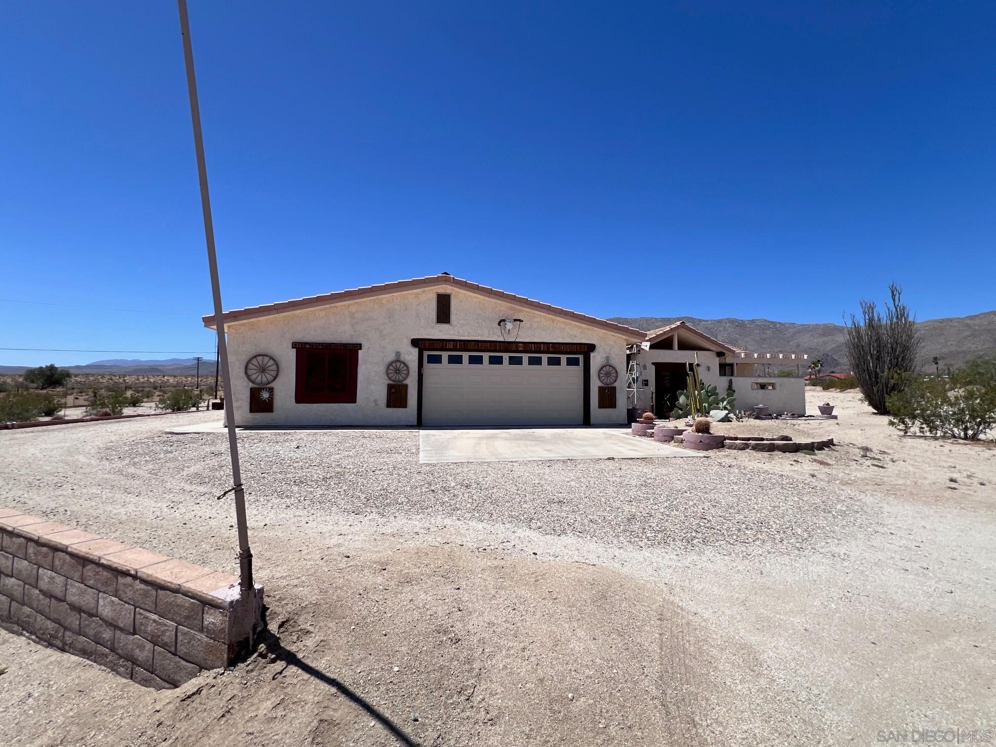 3267 Wagon Rd — photo