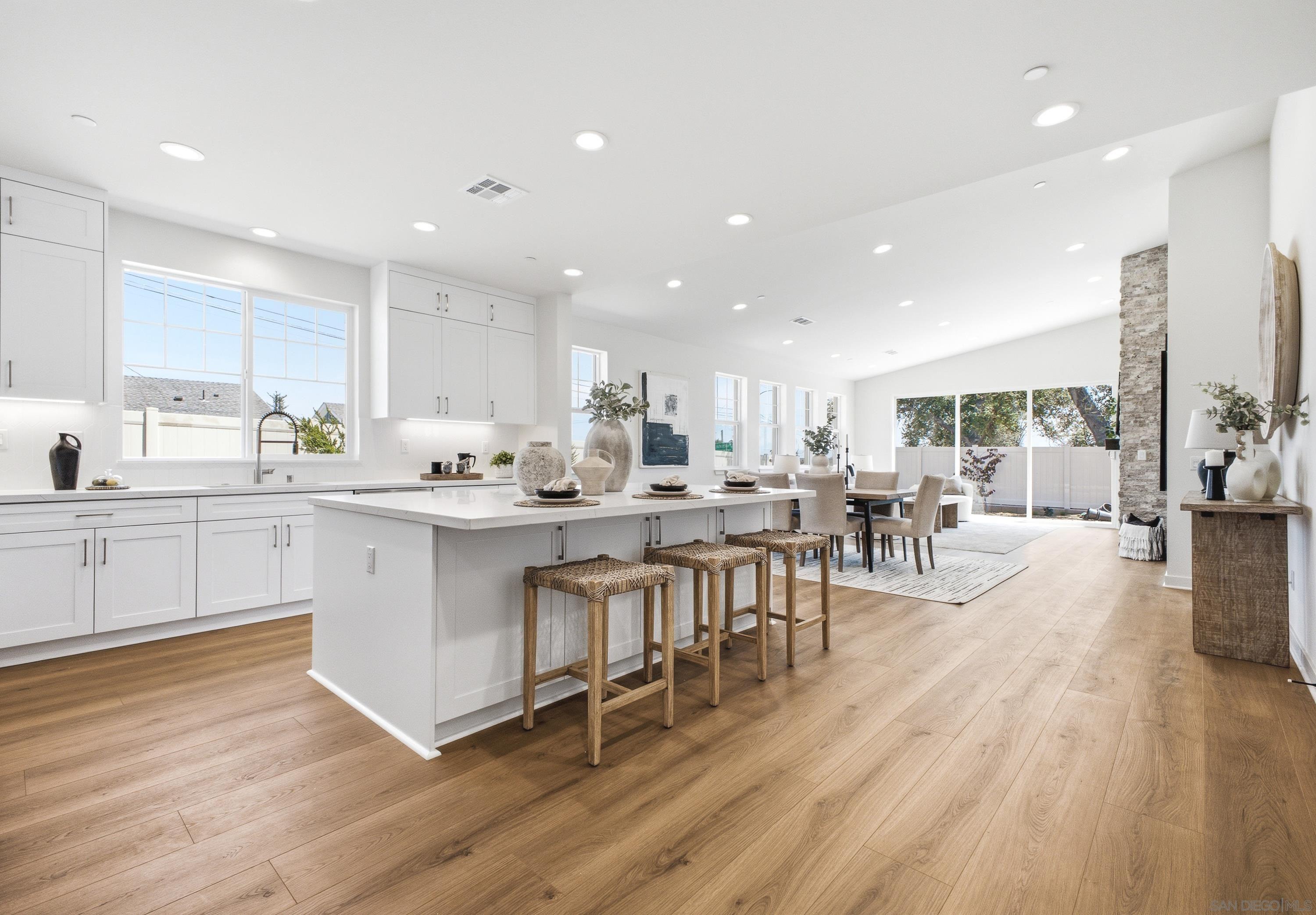 2 W Pine St, Altadena, CA 91001 — photo 2