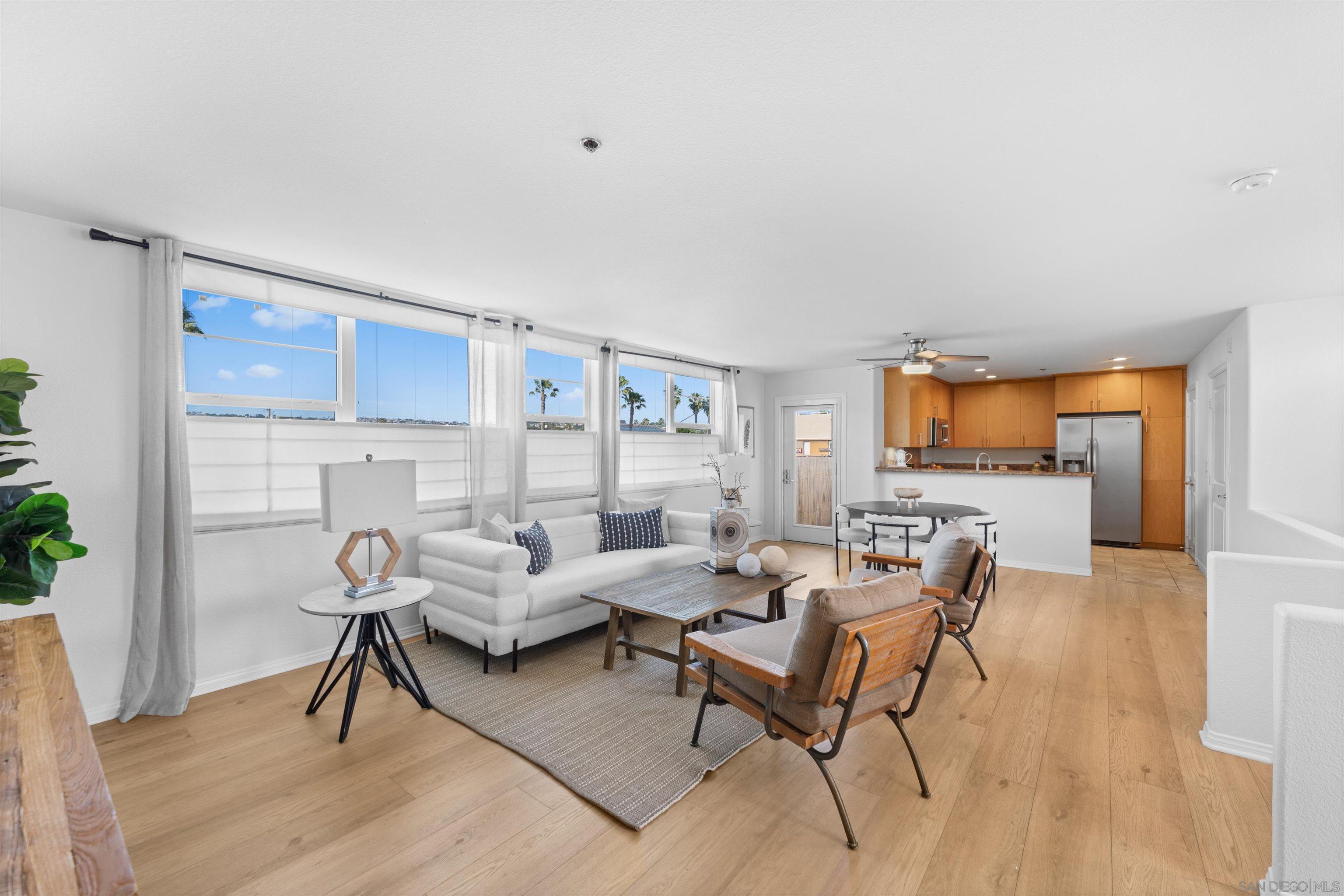 924 Hornblend St 31 — photo