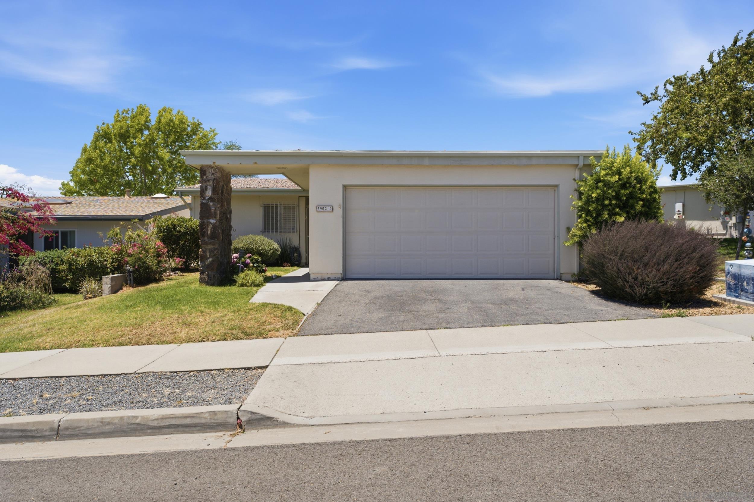 3902 N Vista Campana 9 — photo