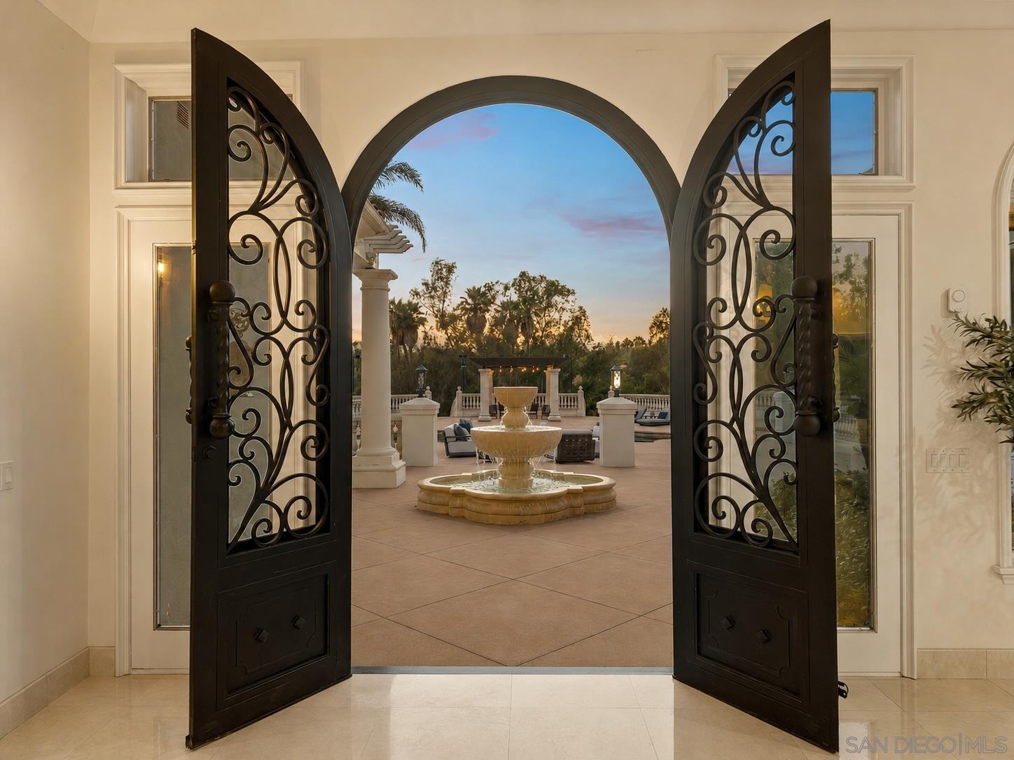 6998 Rancho La Cima Dr, Rancho Santa Fe, CA 92067 — photo 2