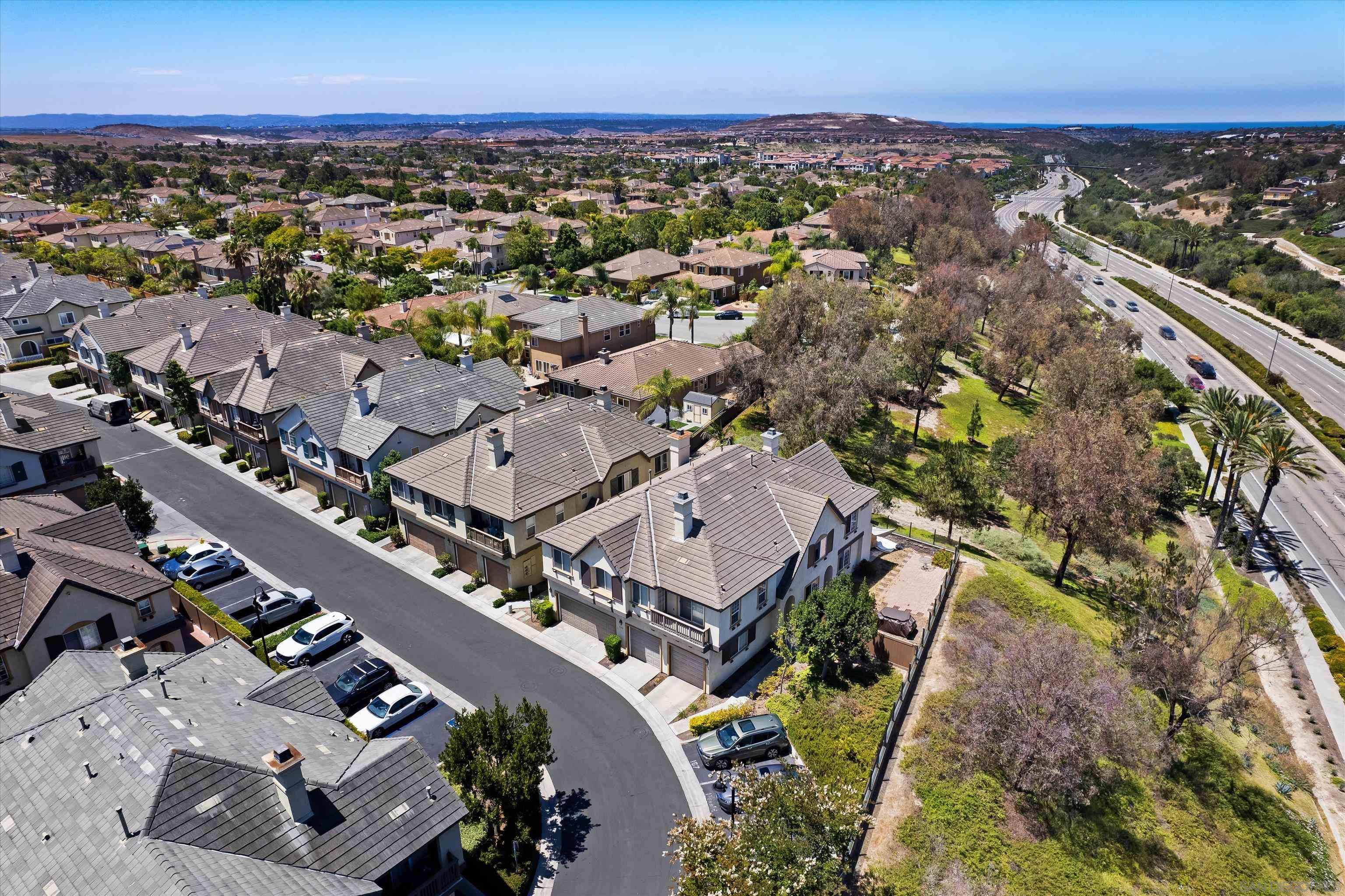 1354 Normandy Dr — photo
