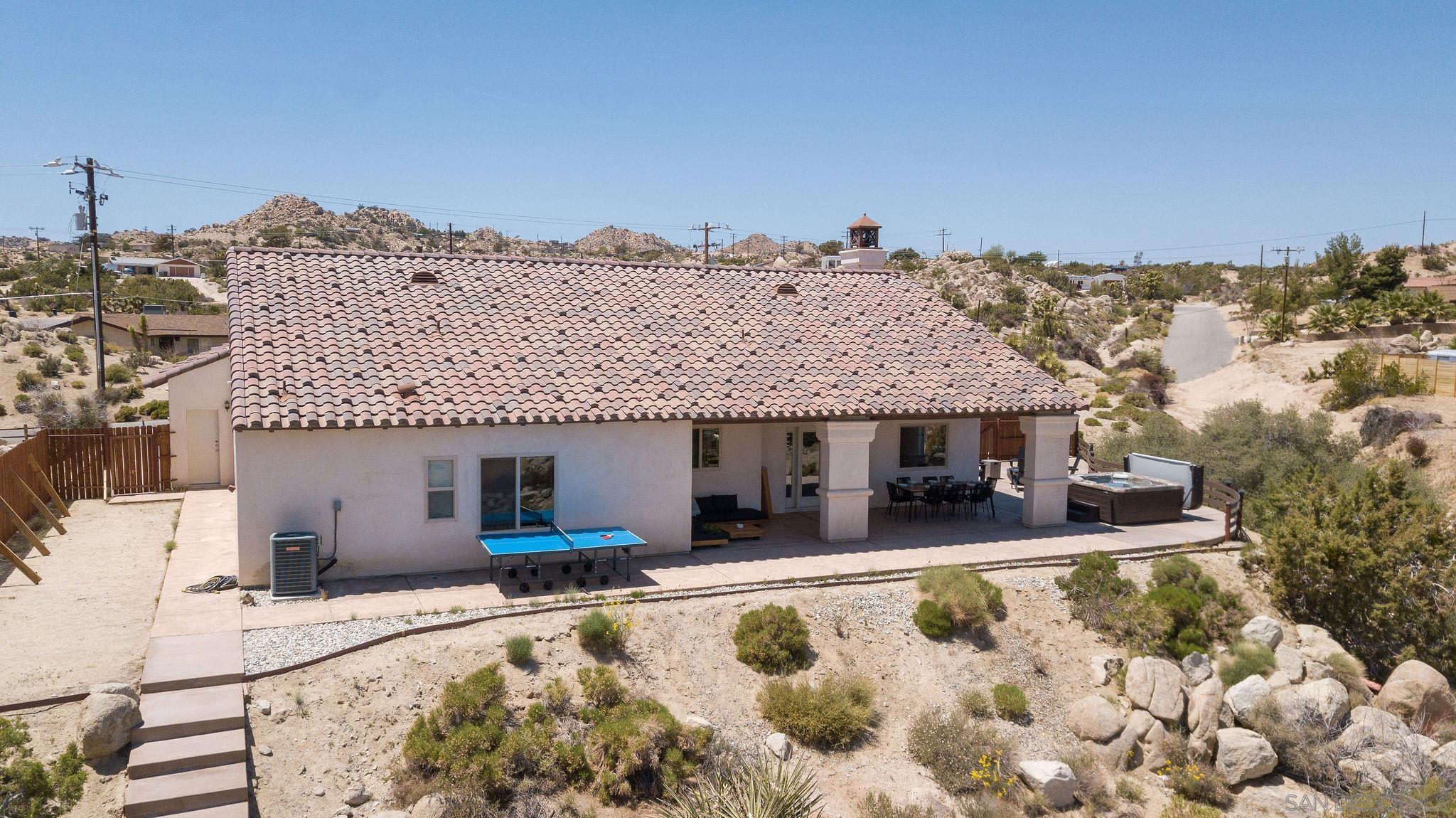 5833 San Rafael Rd, Yucca Valley, CA 92284 — photo 2