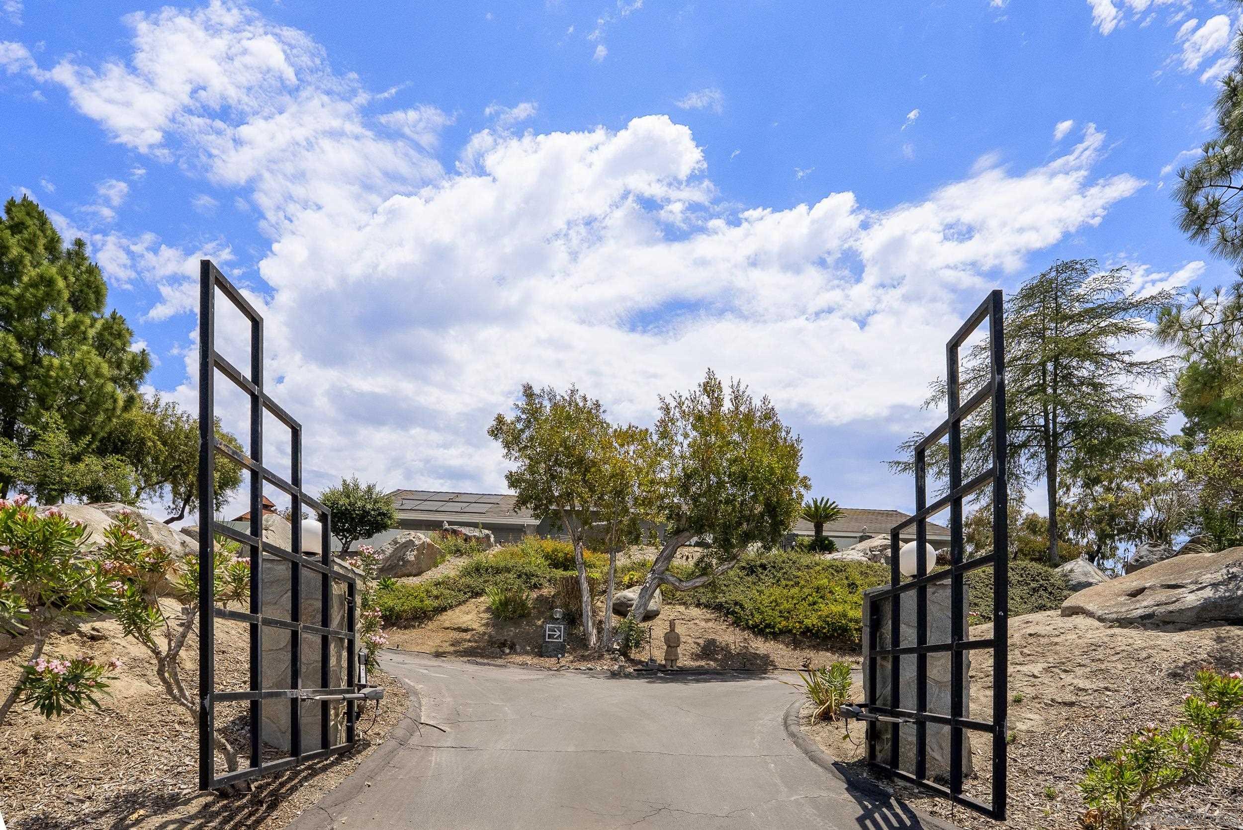 28455 Meadow Mesa — photo