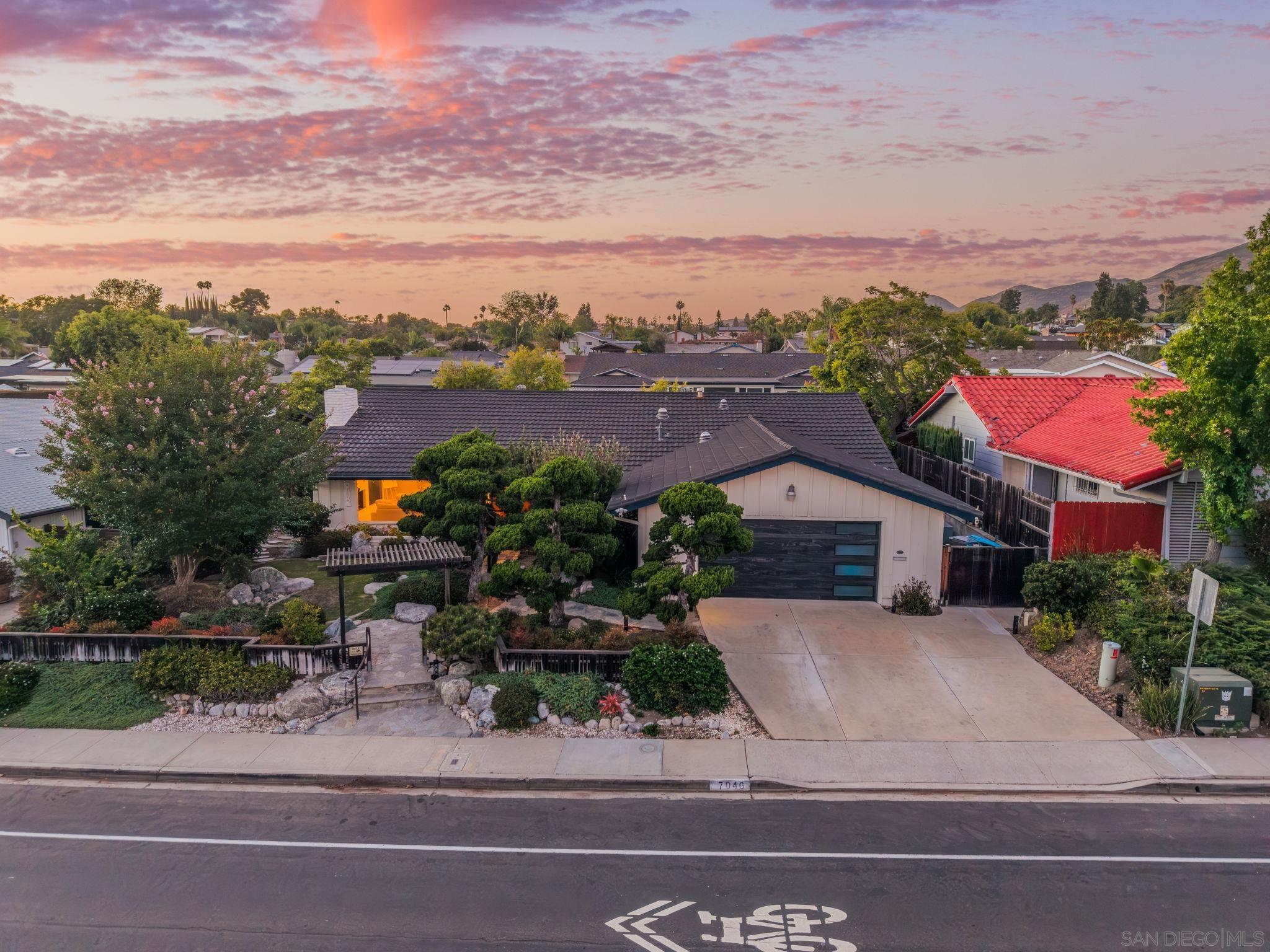 7046 Murray Park Dr — photo