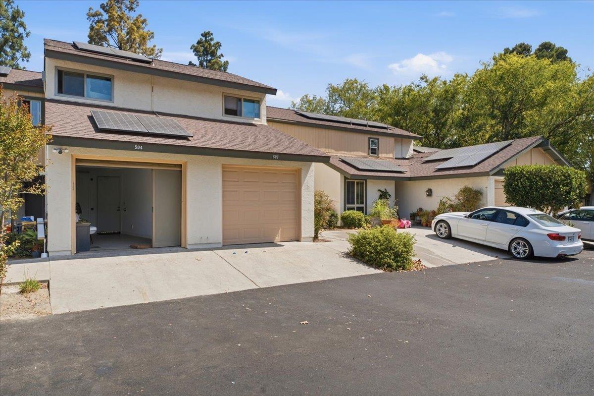 503 Smoketree Gln — photo