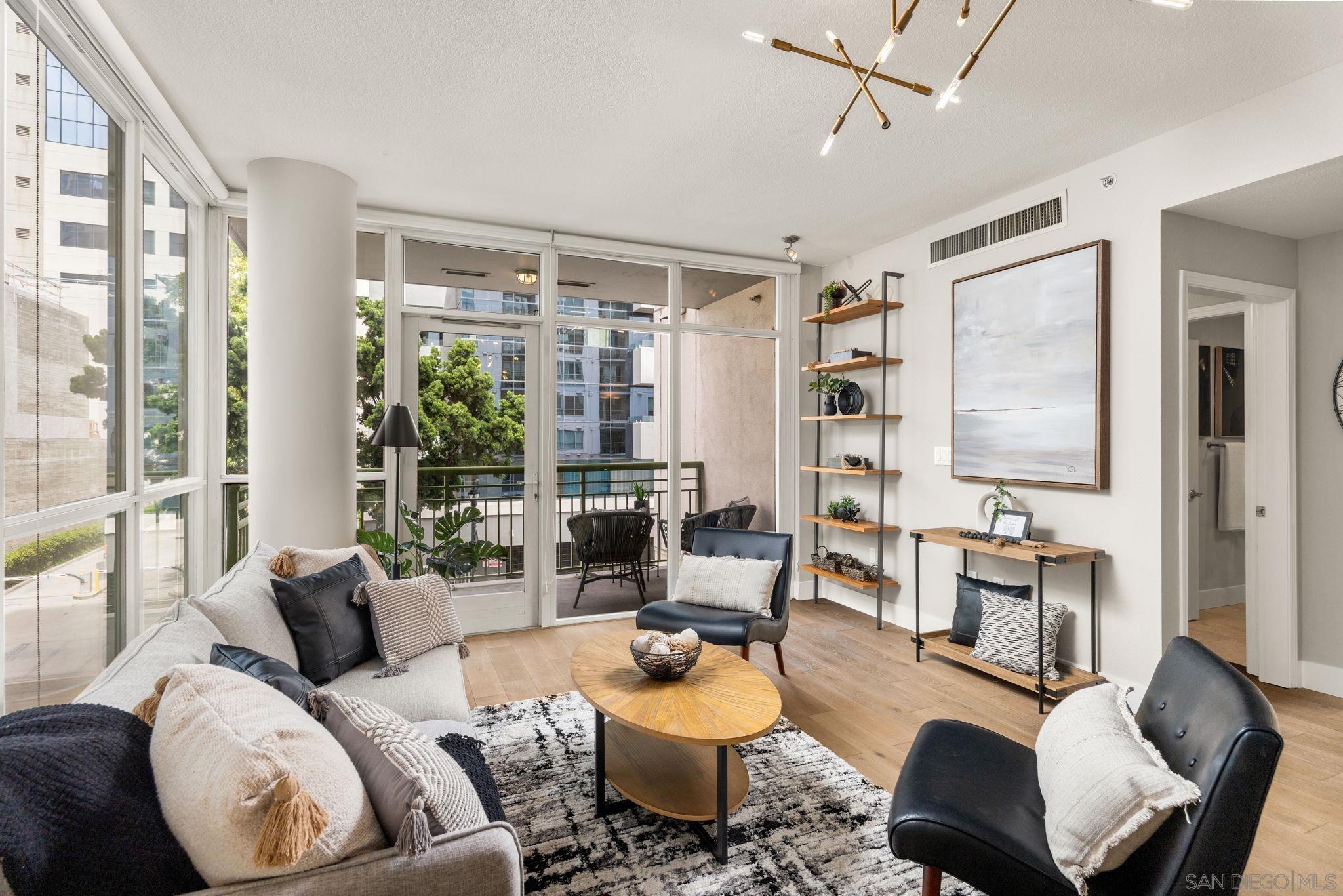 1240 India St 307 — photo