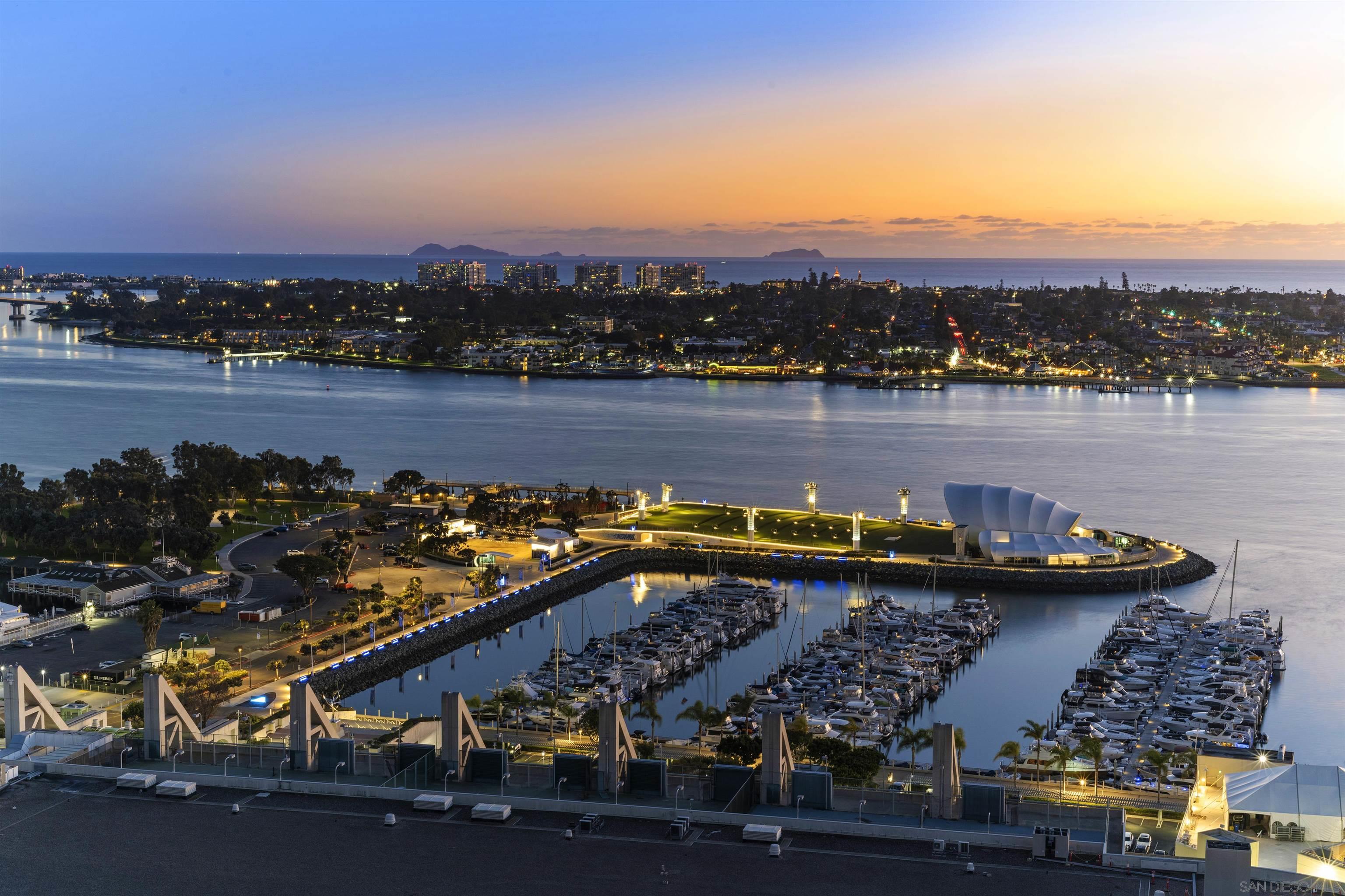 200 Harbor Dr 3501,3502 — photo