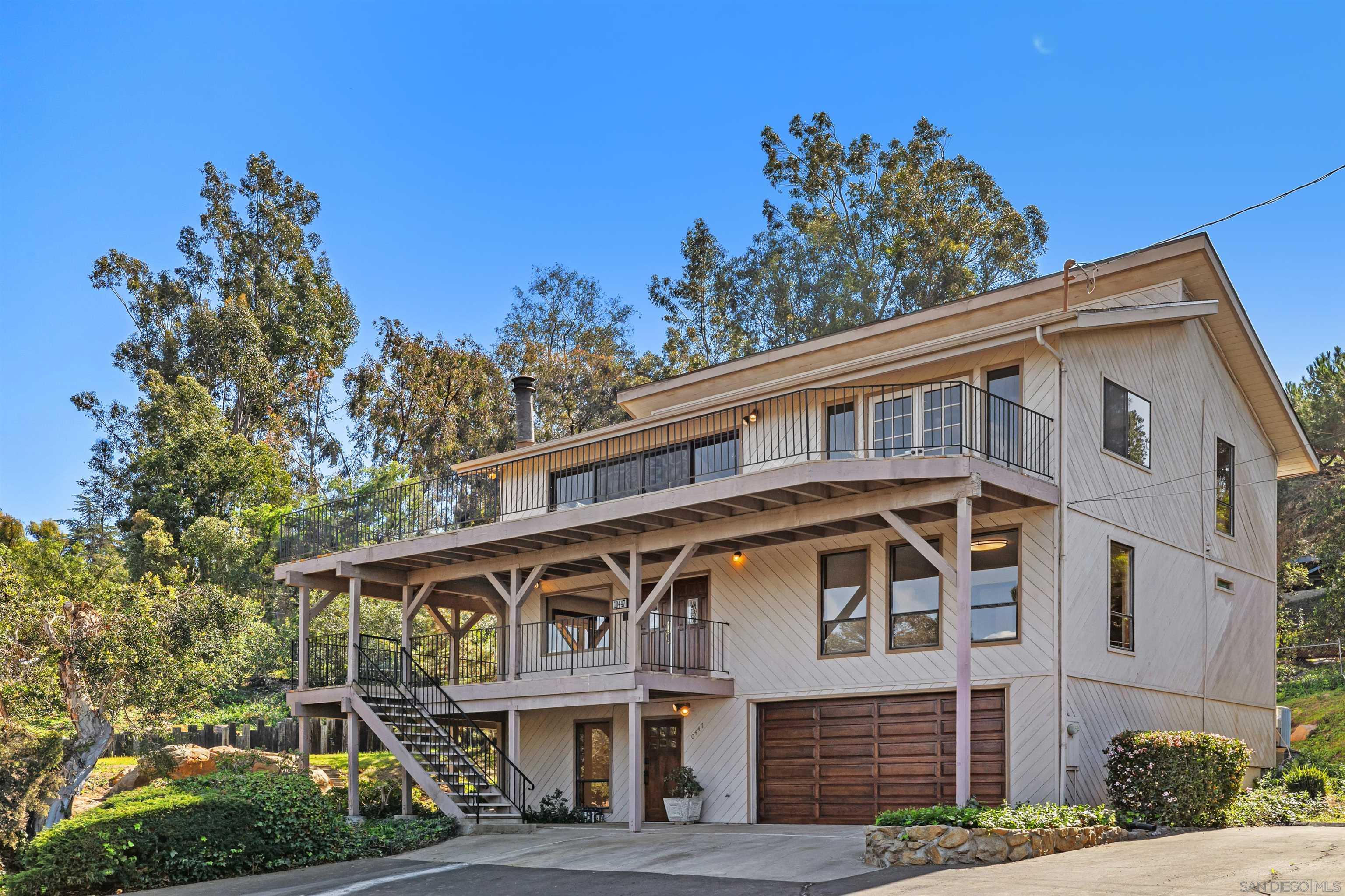 10447 Chevy Ln — photo