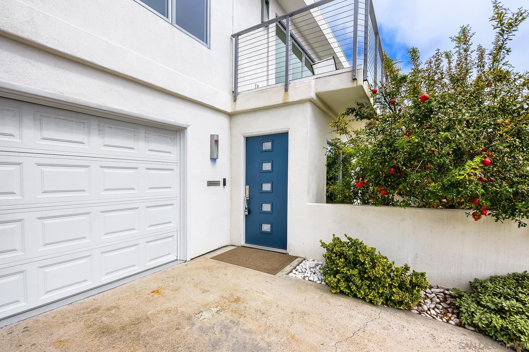 5379 La Jolla Mesa — photo