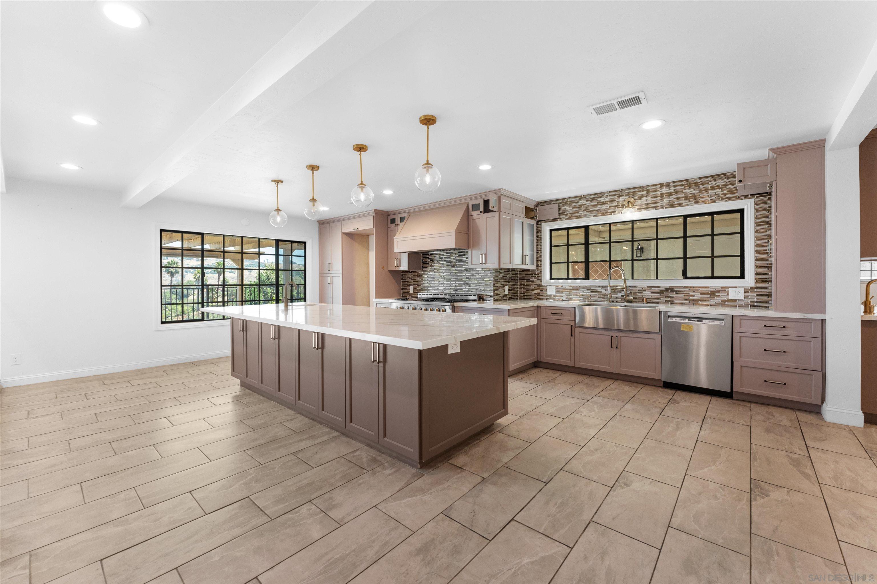 3006 Skycrest Dr, Fallbrook, CA 92028 — photo 2
