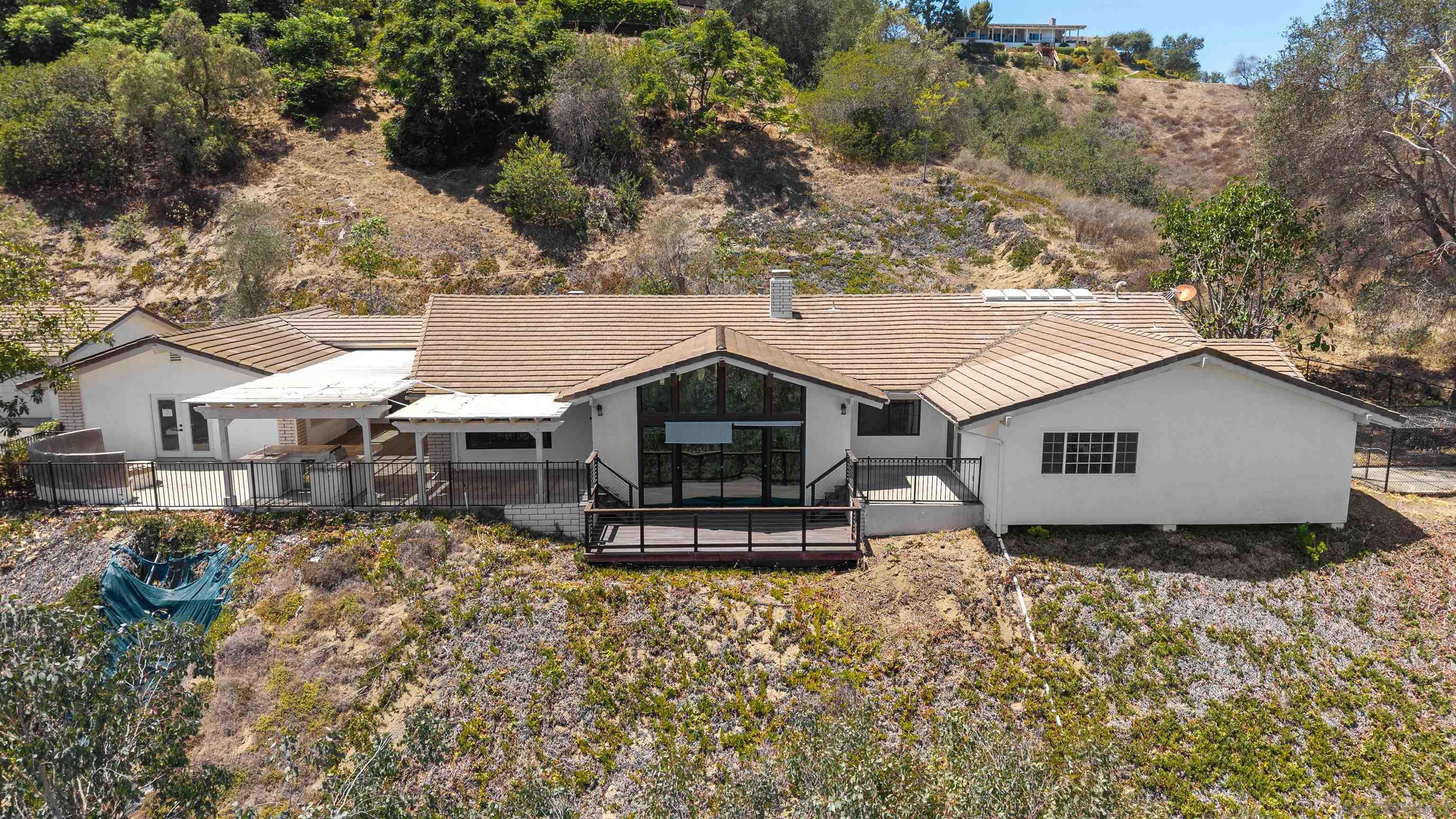 3006 Skycrest Dr, Fallbrook, CA 92028 — photo 3