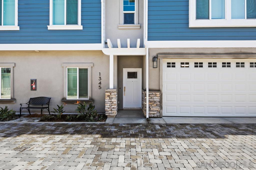 1345 Holly Ave — photo