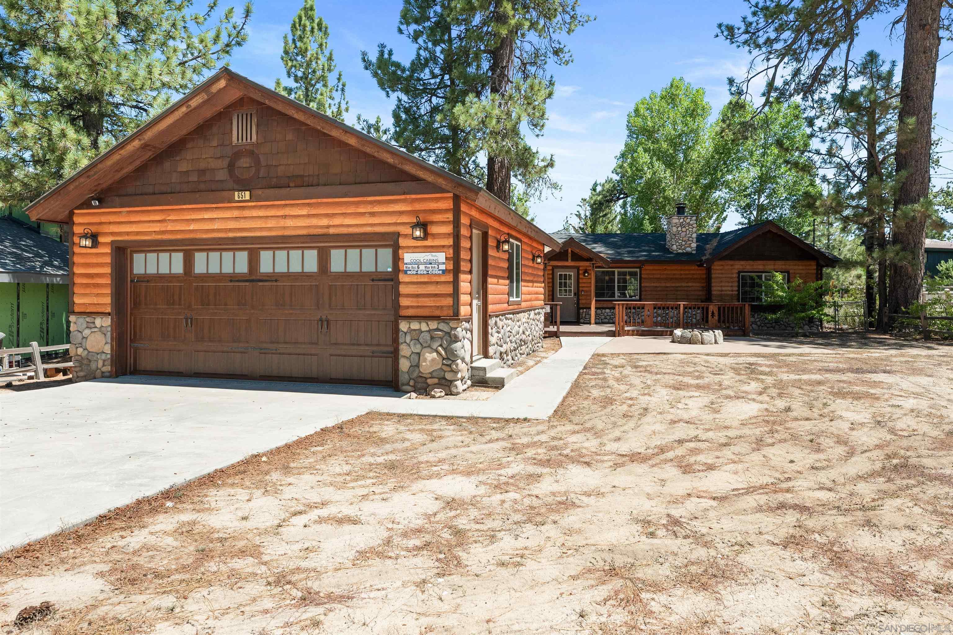 651 Cienega — photo