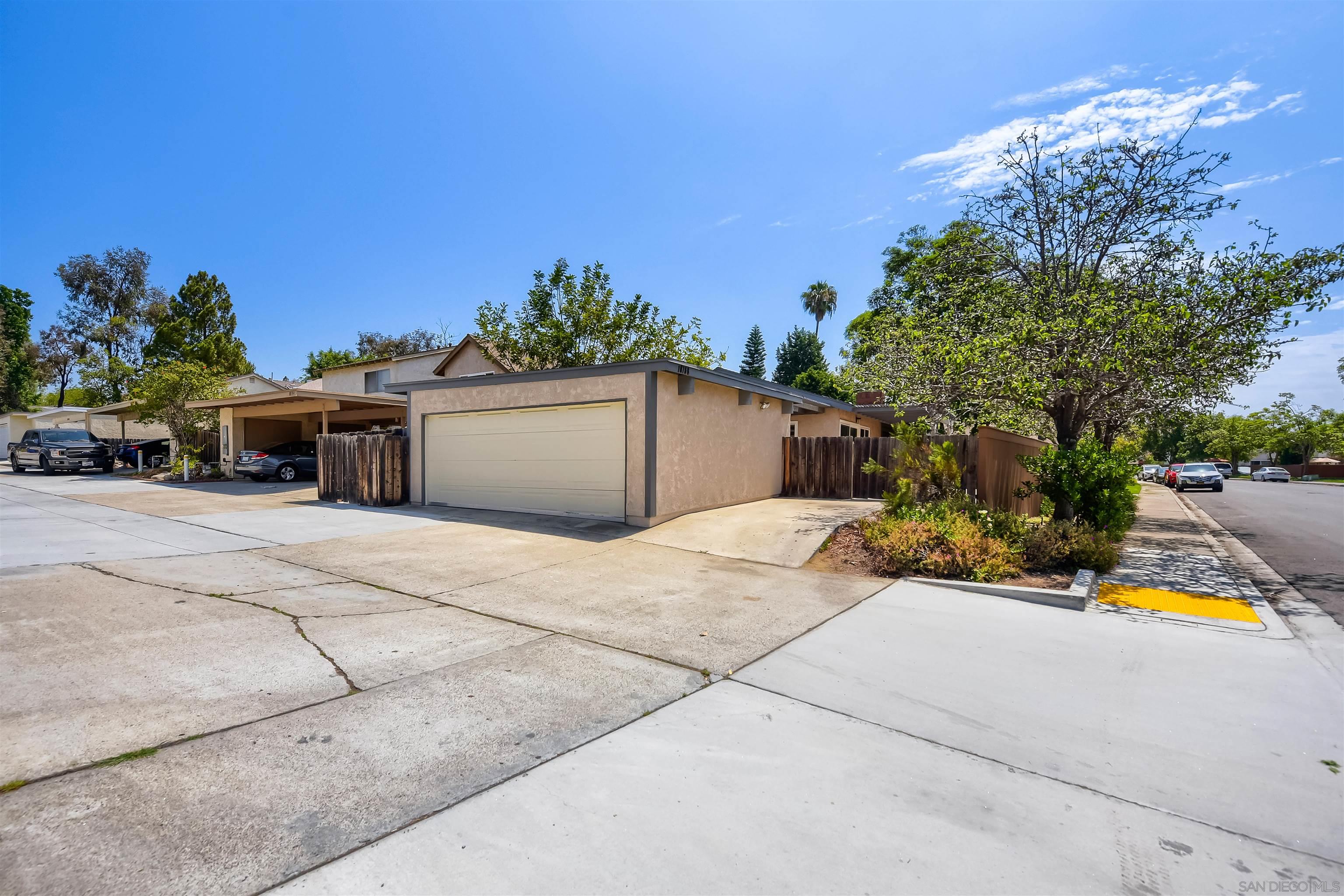 10756 Cariuto Ct — photo