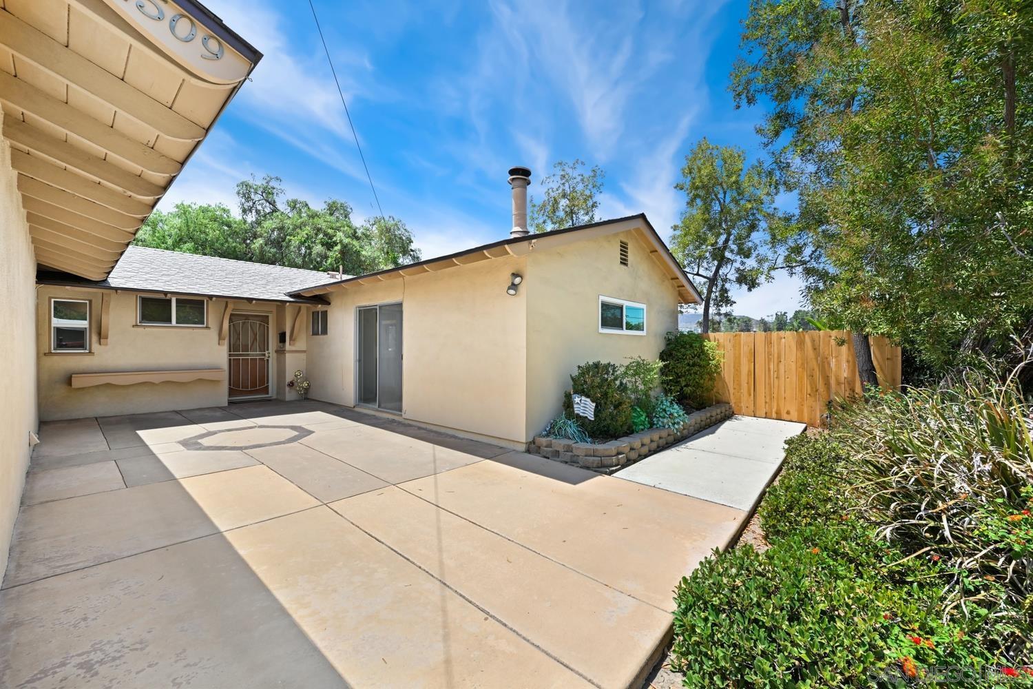 12509 Taunt Rd, Poway, CA 92064