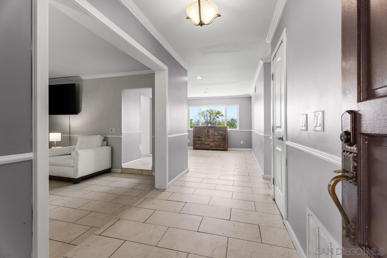 24381 Rutherford, Ramona, CA 92065 — photo 2