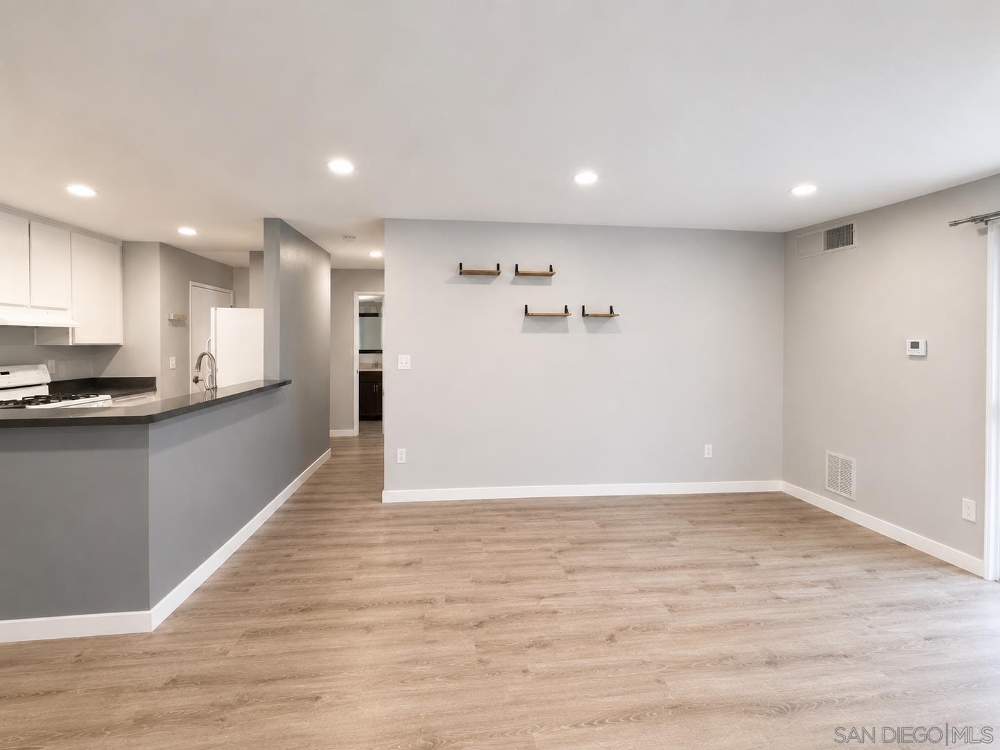 1605 S Hotel Cir B207 — photo
