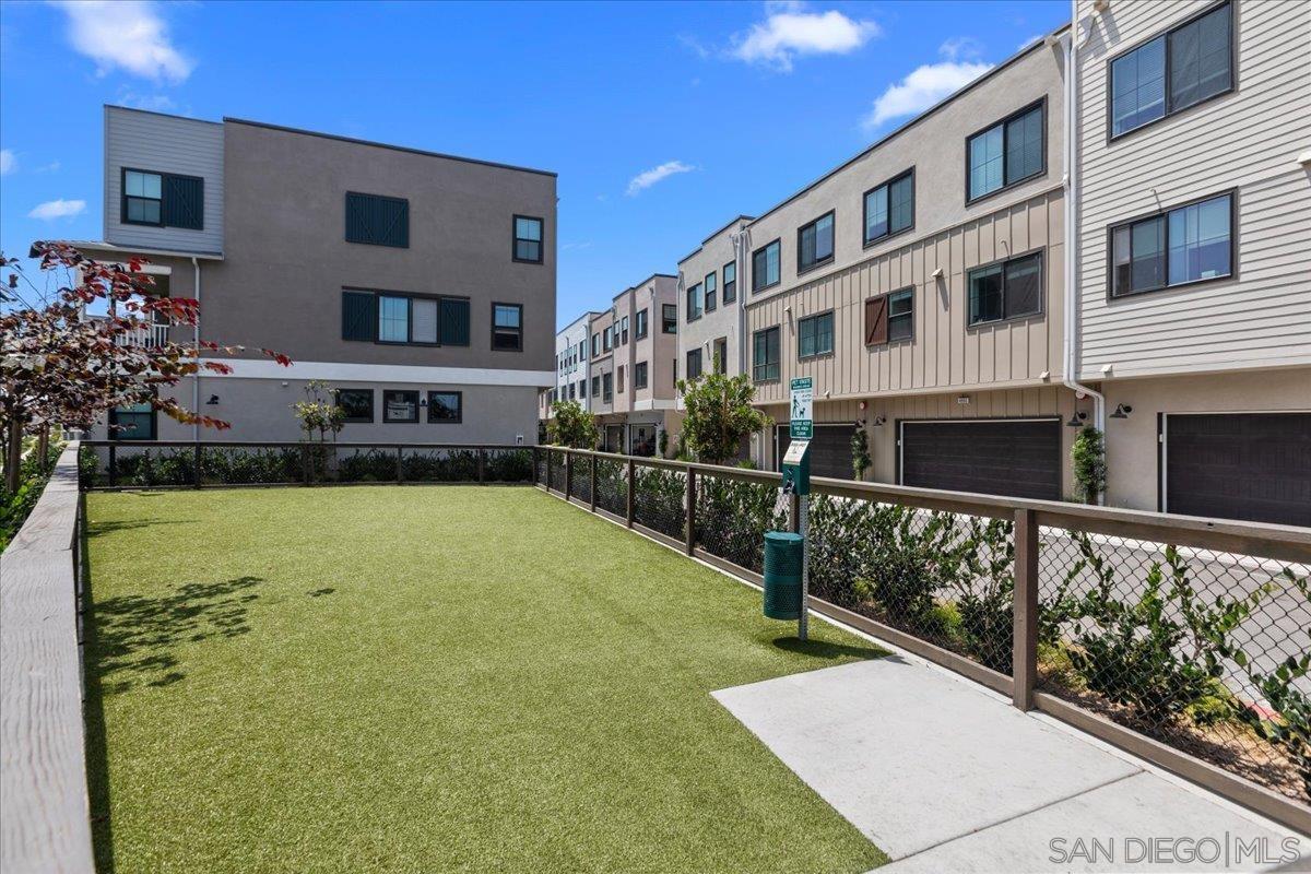 2522 Thyme Way — photo