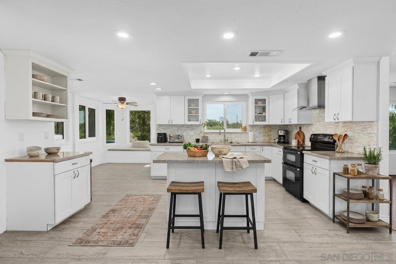 3562 S Mission Rd, Fallbrook, CA 92028 — photo 3