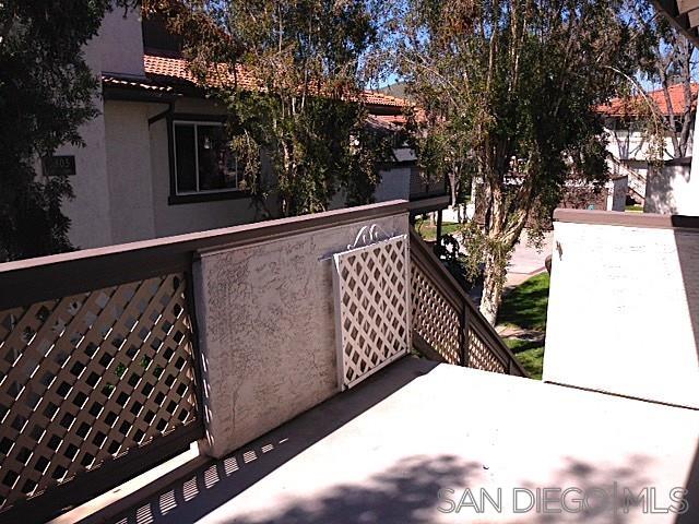 9821 Caspi Gdns 8 — photo