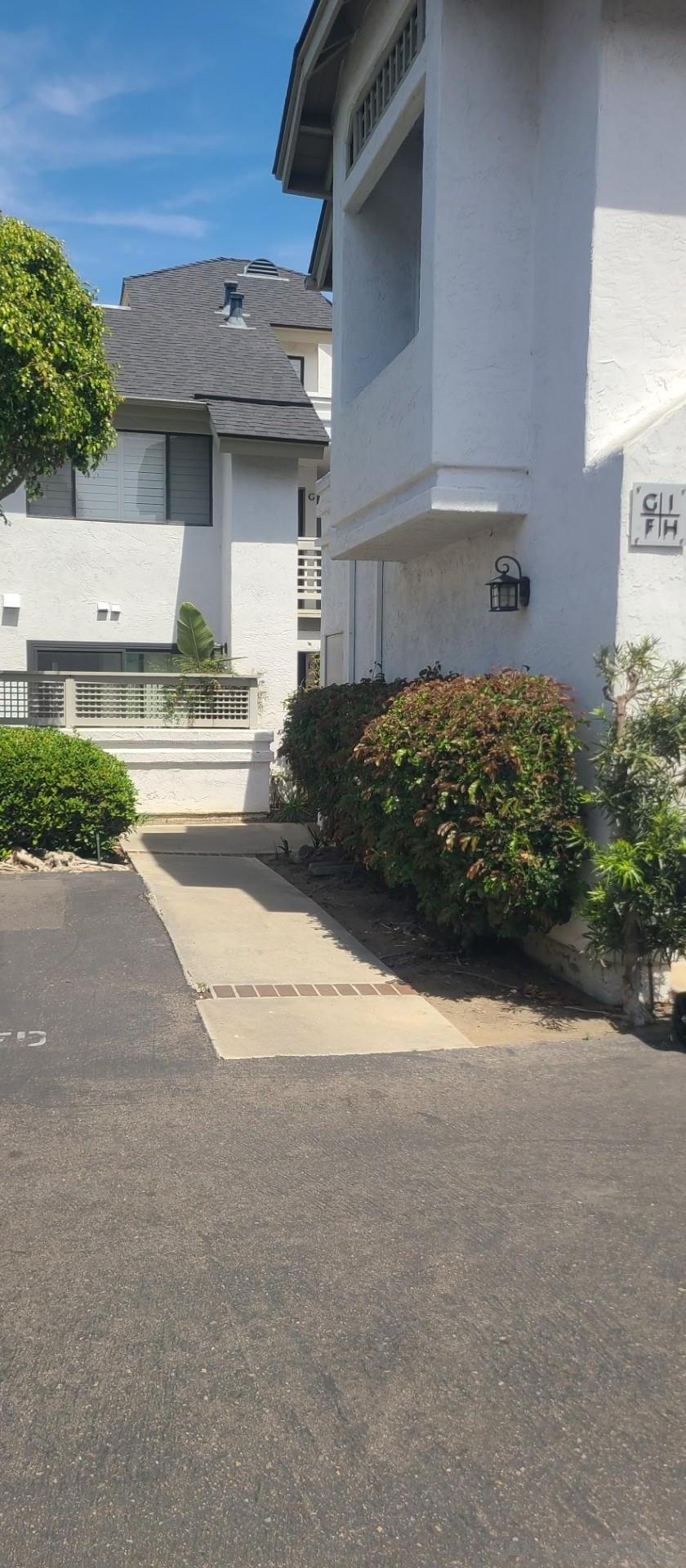546 Via De La Valle F — photo
