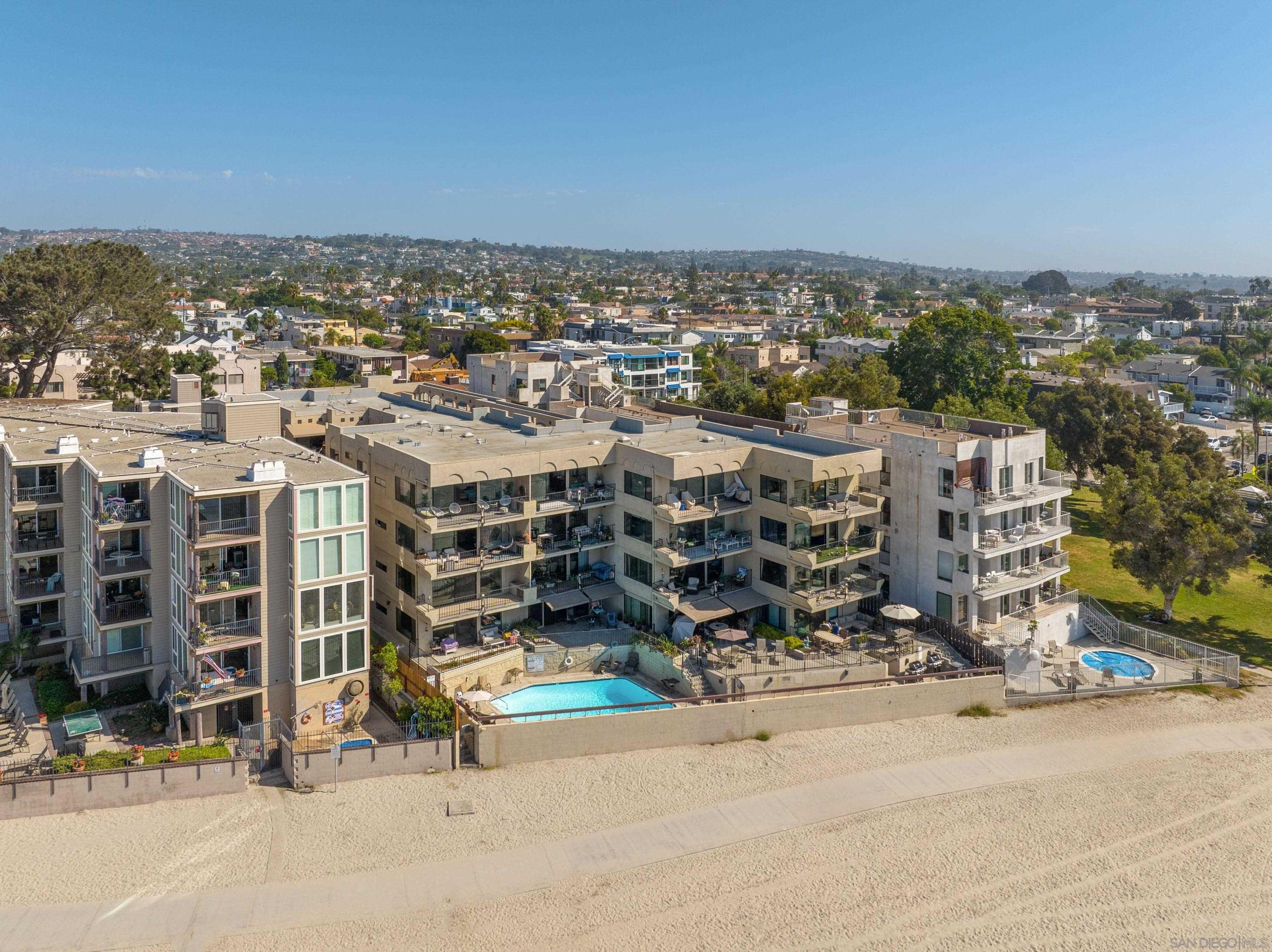 1235 Parker Pl 2B — photo