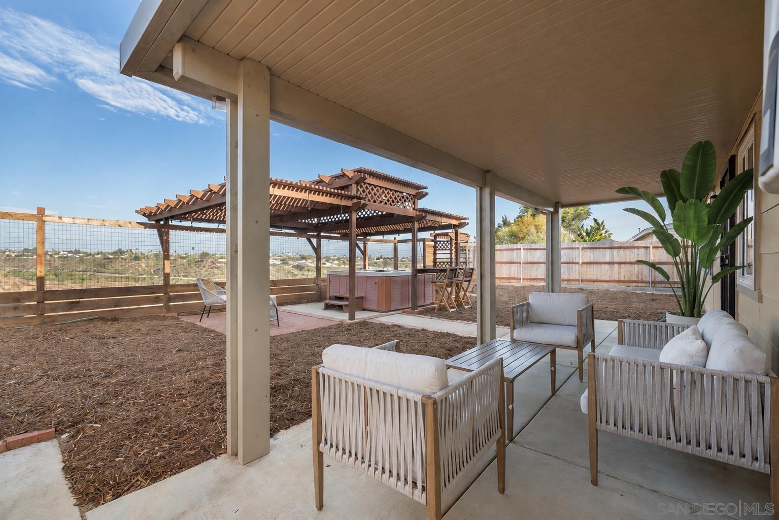 901 Capistrano, Oceanside, CA 92058